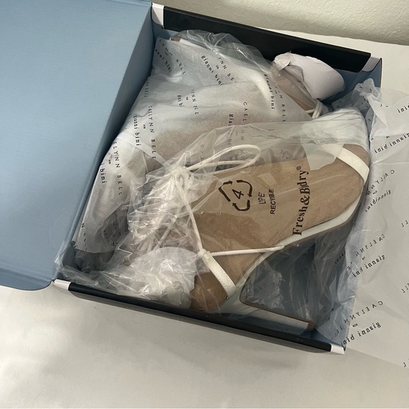 Gianni Bini X Caelynn Bell Fabric Flowr Ankle Wrap Strappy Stiletto Heels Sz 11M - Picture 8 of 9